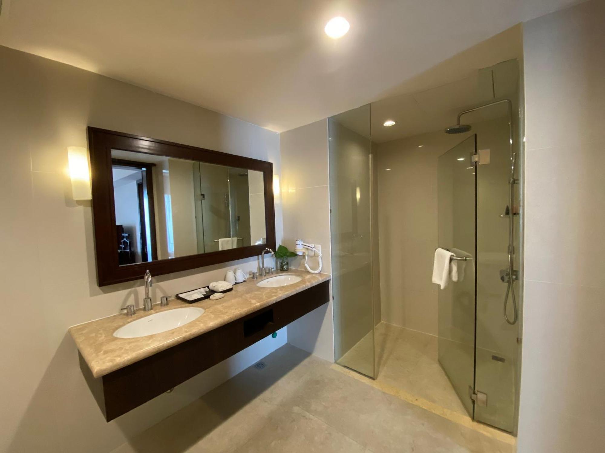 Muong Thanh Holiday Hue Hotel Kamer foto