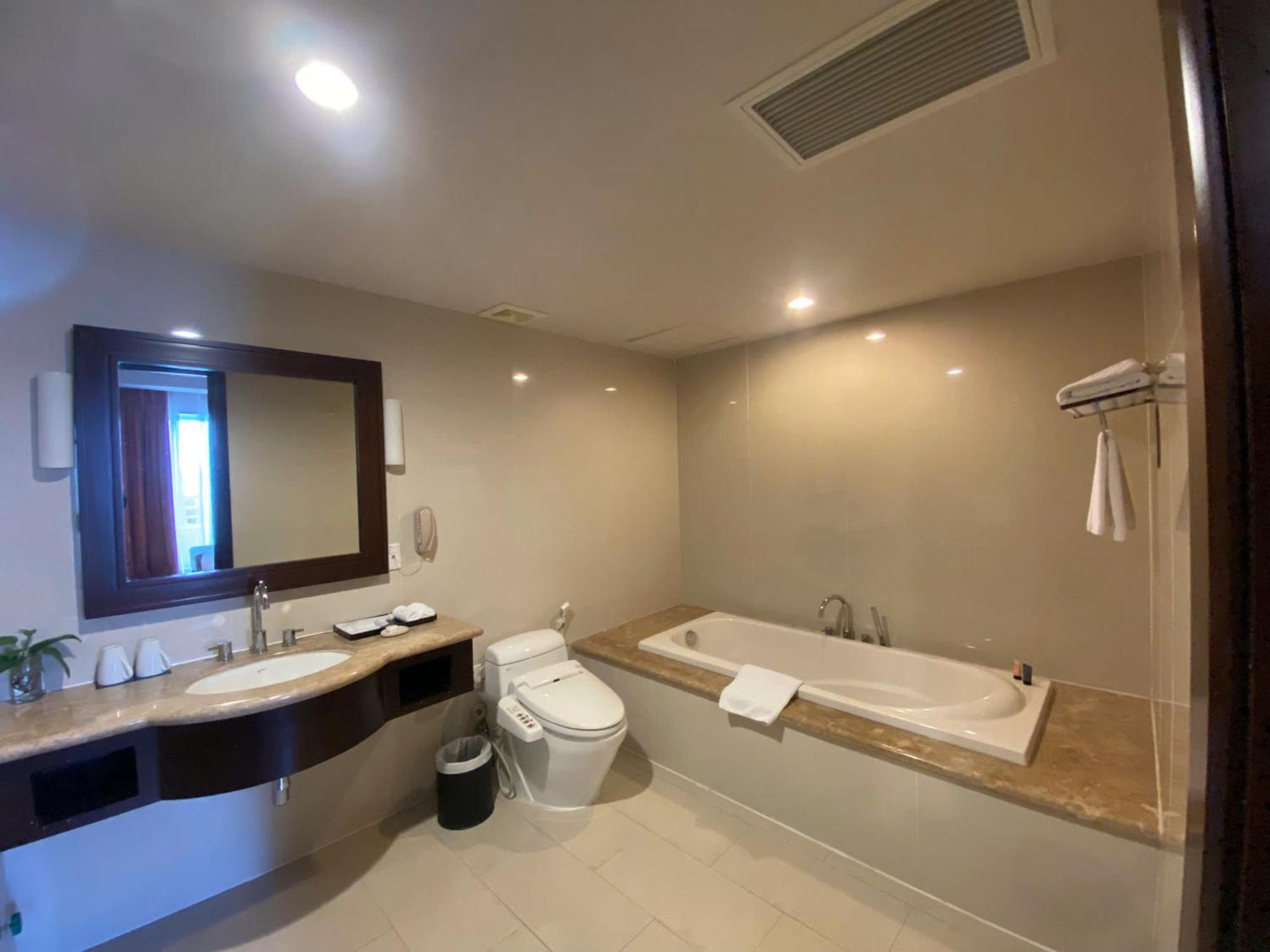 Muong Thanh Holiday Hue Hotel Kamer foto