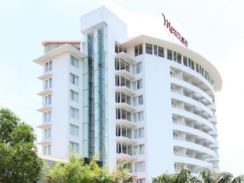 Muong Thanh Holiday Hue Hotel Buitenkant foto