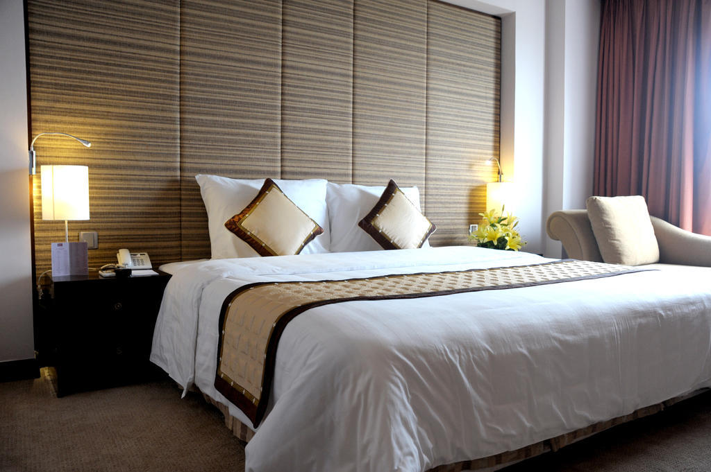 Muong Thanh Holiday Hue Hotel Buitenkant foto