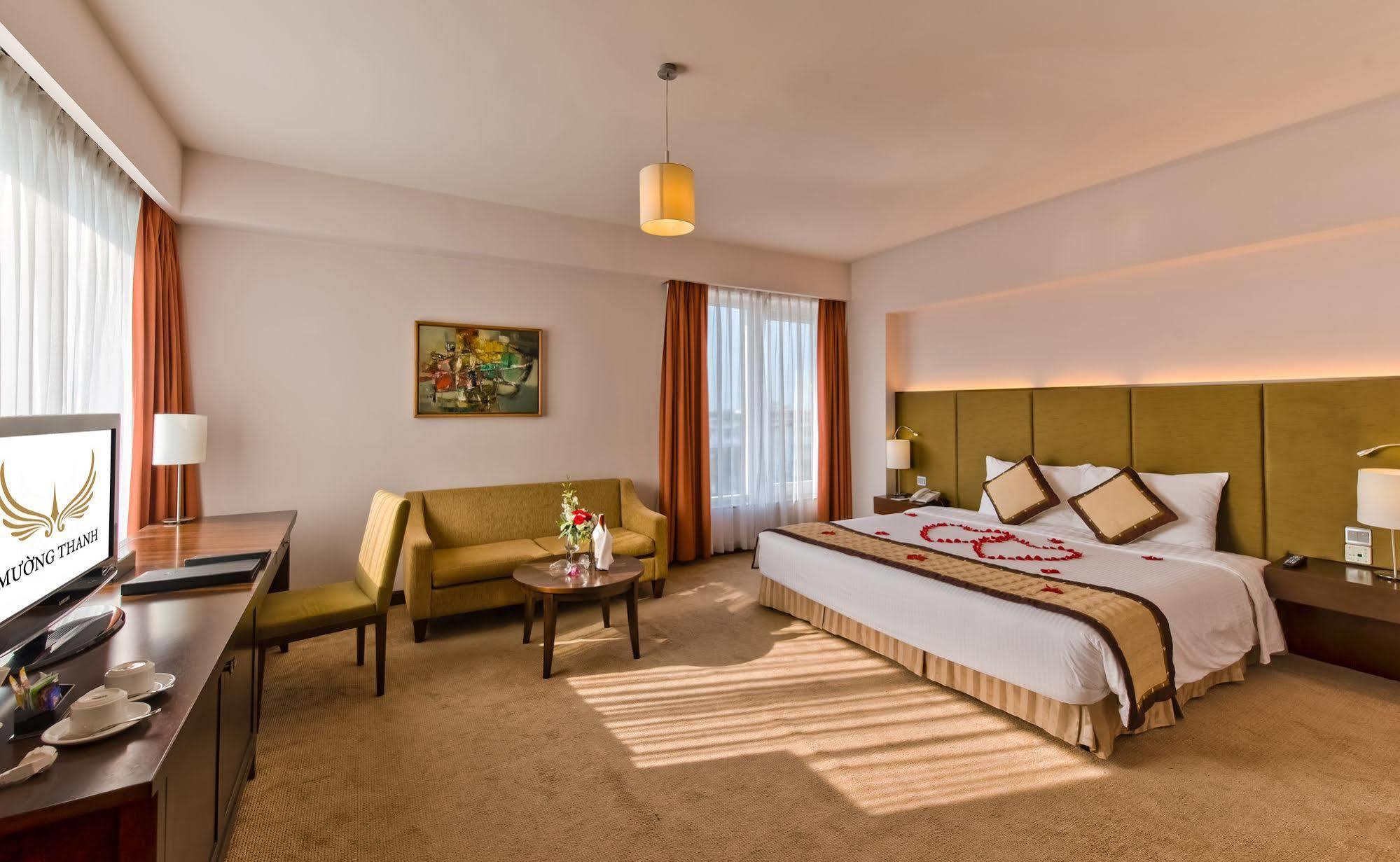 Muong Thanh Holiday Hue Hotel Buitenkant foto