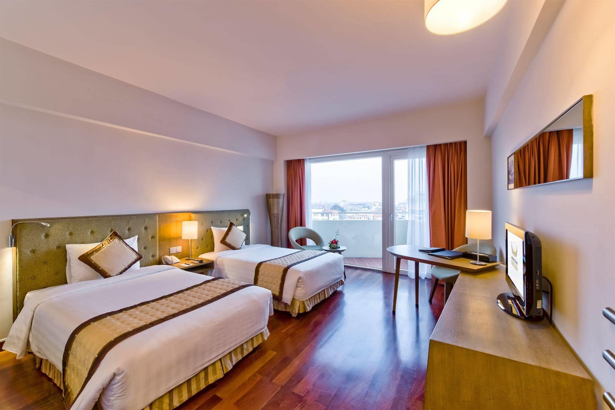 Muong Thanh Holiday Hue Hotel Buitenkant foto