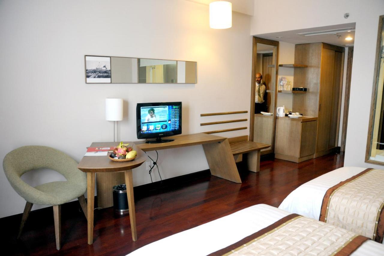 Muong Thanh Holiday Hue Hotel Buitenkant foto
